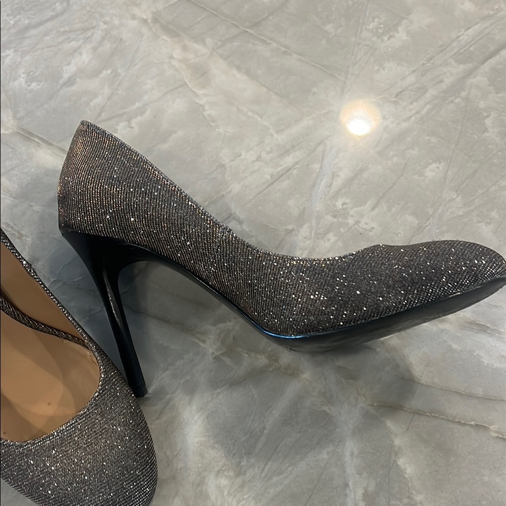 Banana Republic metallic Heels Classic Pumps - Picture 2 of 6